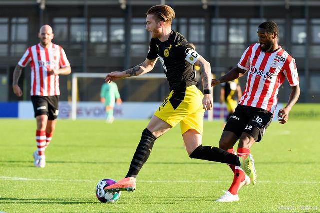 紧张的训练 紧张的训练