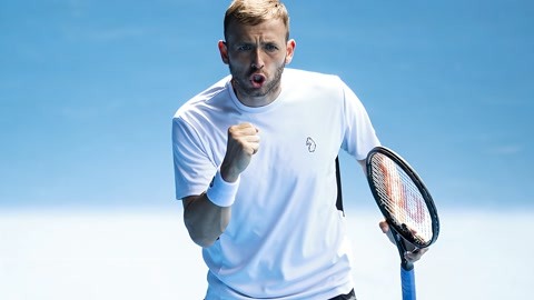 以多语主持 以多语主持